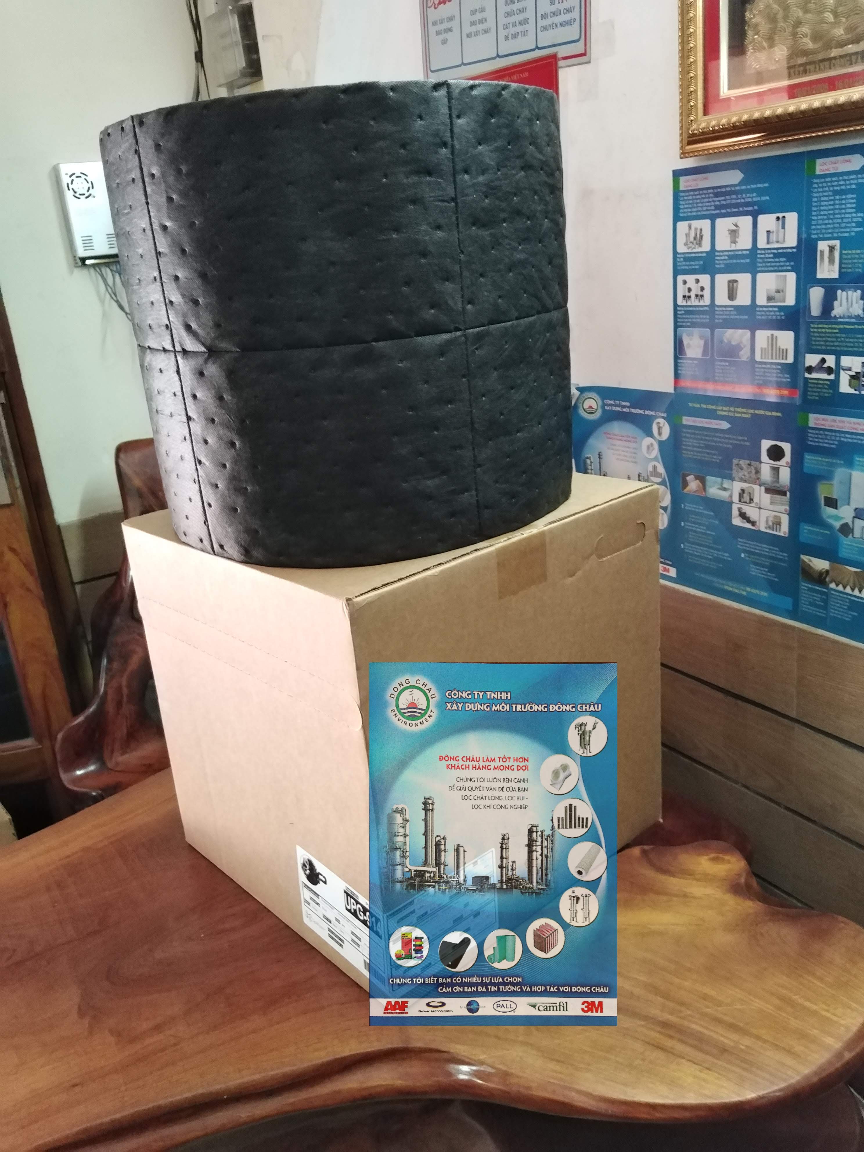 Cuộn giấy thấm đa năng Spilfyter 41cm x 46cm UPG-914