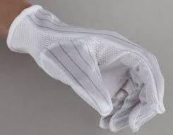 gang-tay-chong-tinh-dien-phu-hat-nhua-PVC.