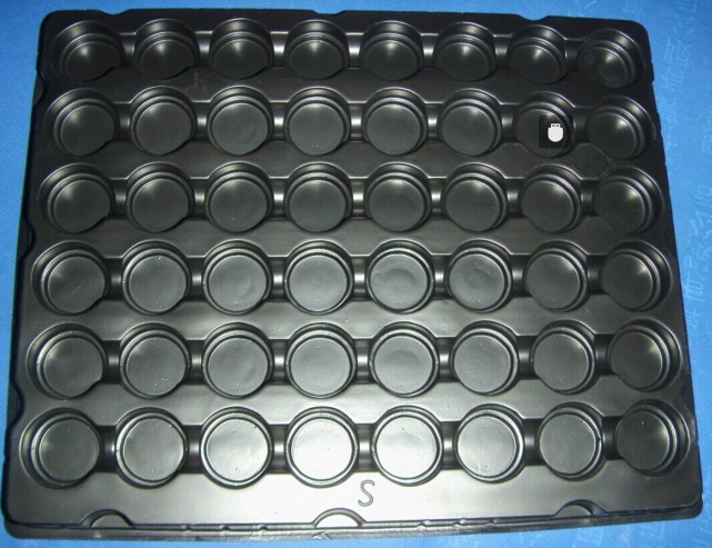 khay-nhua-chong-tinh-dien