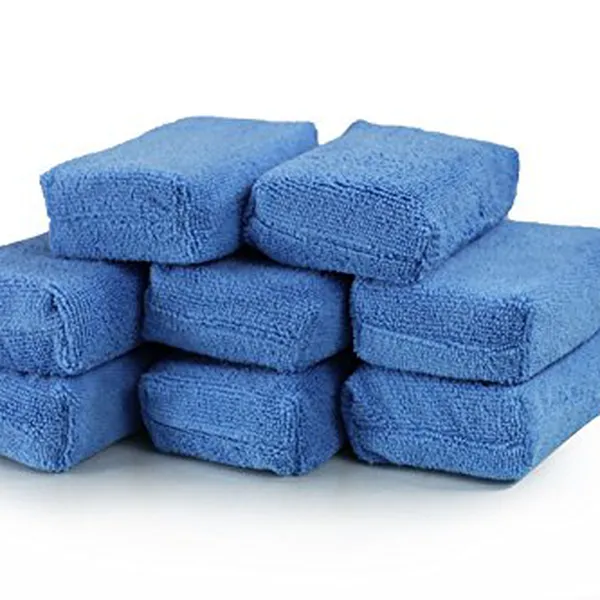 Applicator xanh để bôi wax Chemical Guys Microfiber