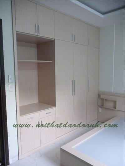 Tủ áo âm tường liên kết Bàn trang Điểm mang phong cách hiện đại Tủ áo âm tường liên kết Bàn trang Điểm mang phong cách hiện đại