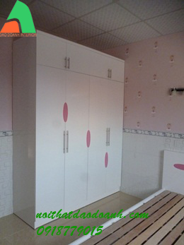 Tủ áo chạm trần 4 cánh cửa mở Tủ áo chạm trần 4 cánh cửa mở
