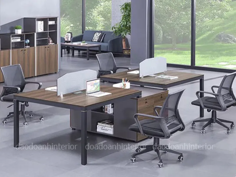 Bàn chân sắt văn phòng cao cấp