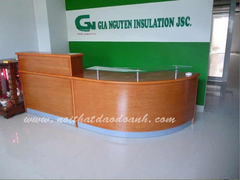 Ốp vách Logo OV1803