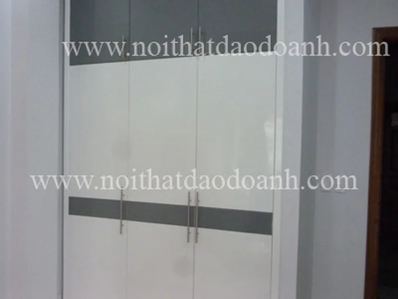 Tủ áo âm tường TADD10
