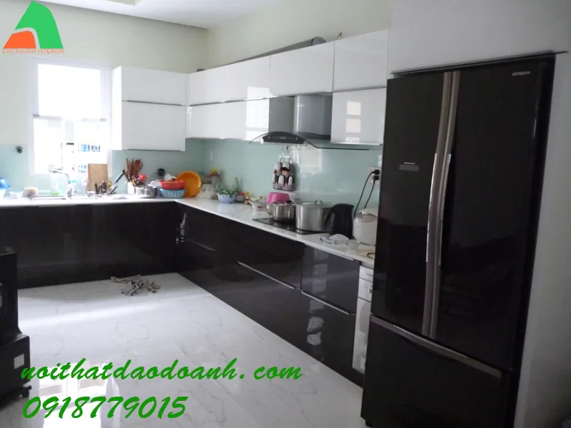 Tủ bếp Acylic TBAC7