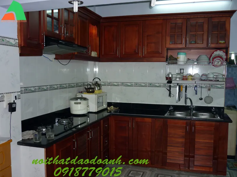 Tủ bếp gỗ Xoan Đào TBDD03