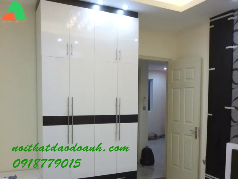 Tủ đựng quần áo bằng gỗ ép TADD27