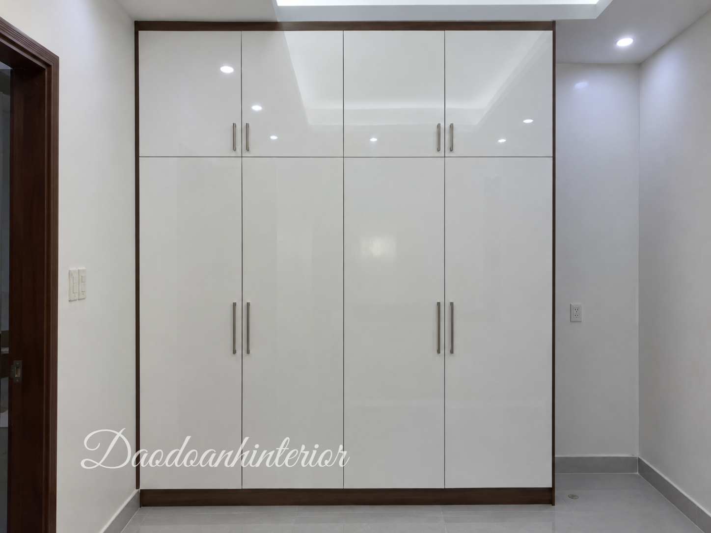 Tủ áo Acrylic bóng gương sang trọng Tủ áo Acrylic bóng gương sang trọng TADD12A