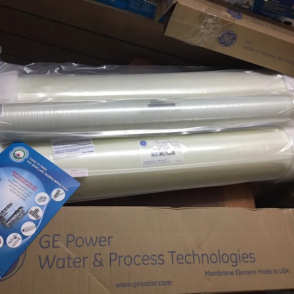 Màng RO AK400 GE Áp Thấp Sản Xuất Tạ Mỹ