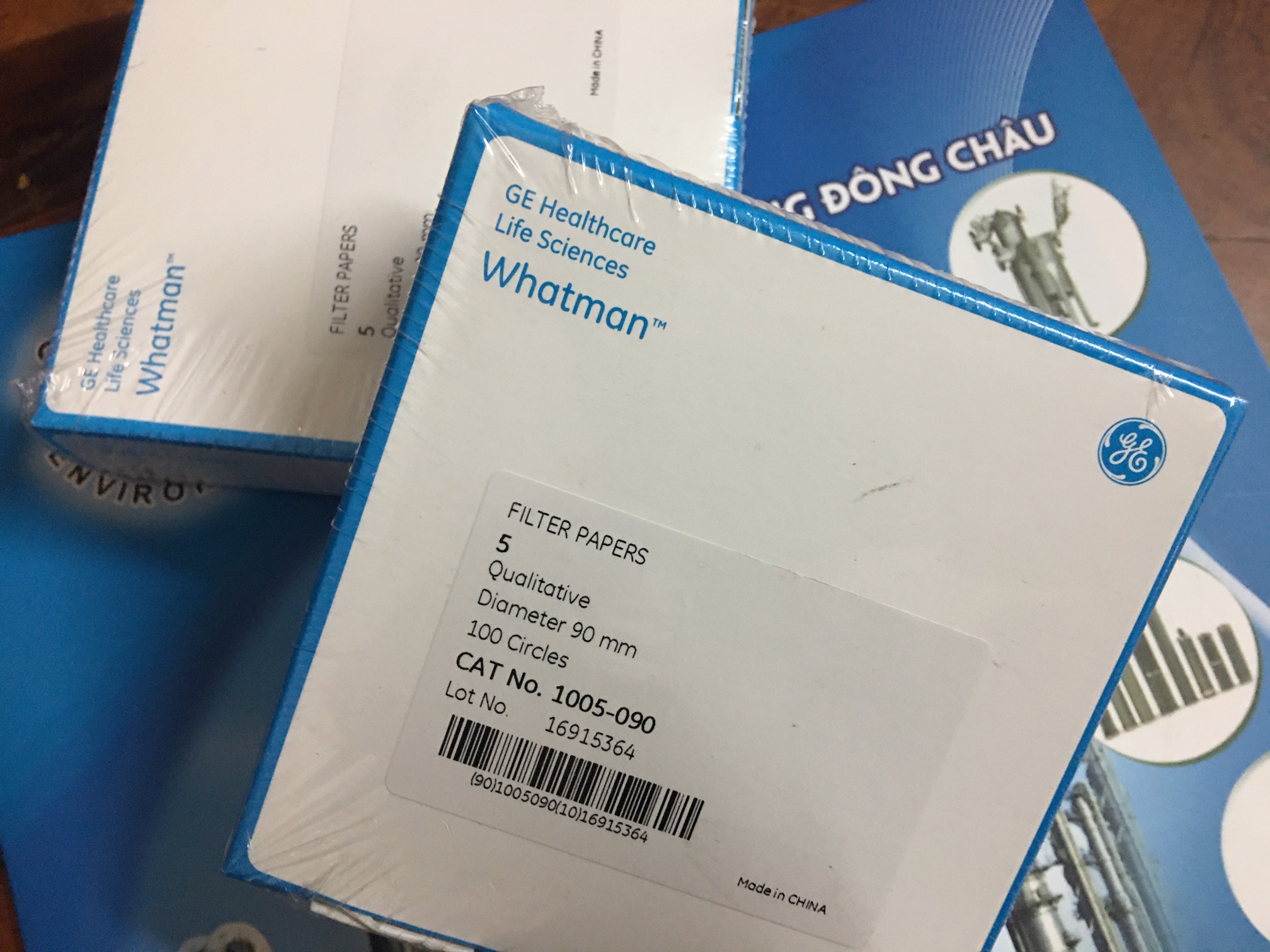 Giấy lọc cặn dung dịch hóa học whatman 1005-090