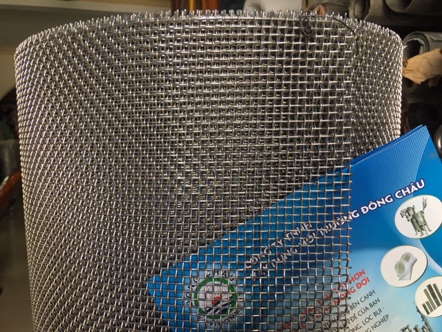 Lưới inox 4x4mm sợi 1.5mm dùng để bảo vệ sàng