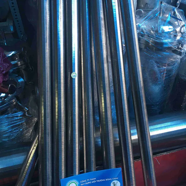 Ống Lọc Khe Inox Đường Kính 49mm X Khe 0.3mm X Dài 1m DOE