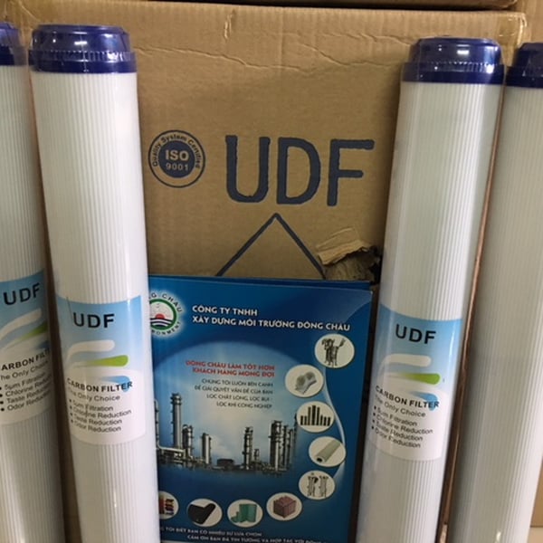 Lõi lọc nước hạt than hoạt tính UDF vỏ nhựa 20 inch