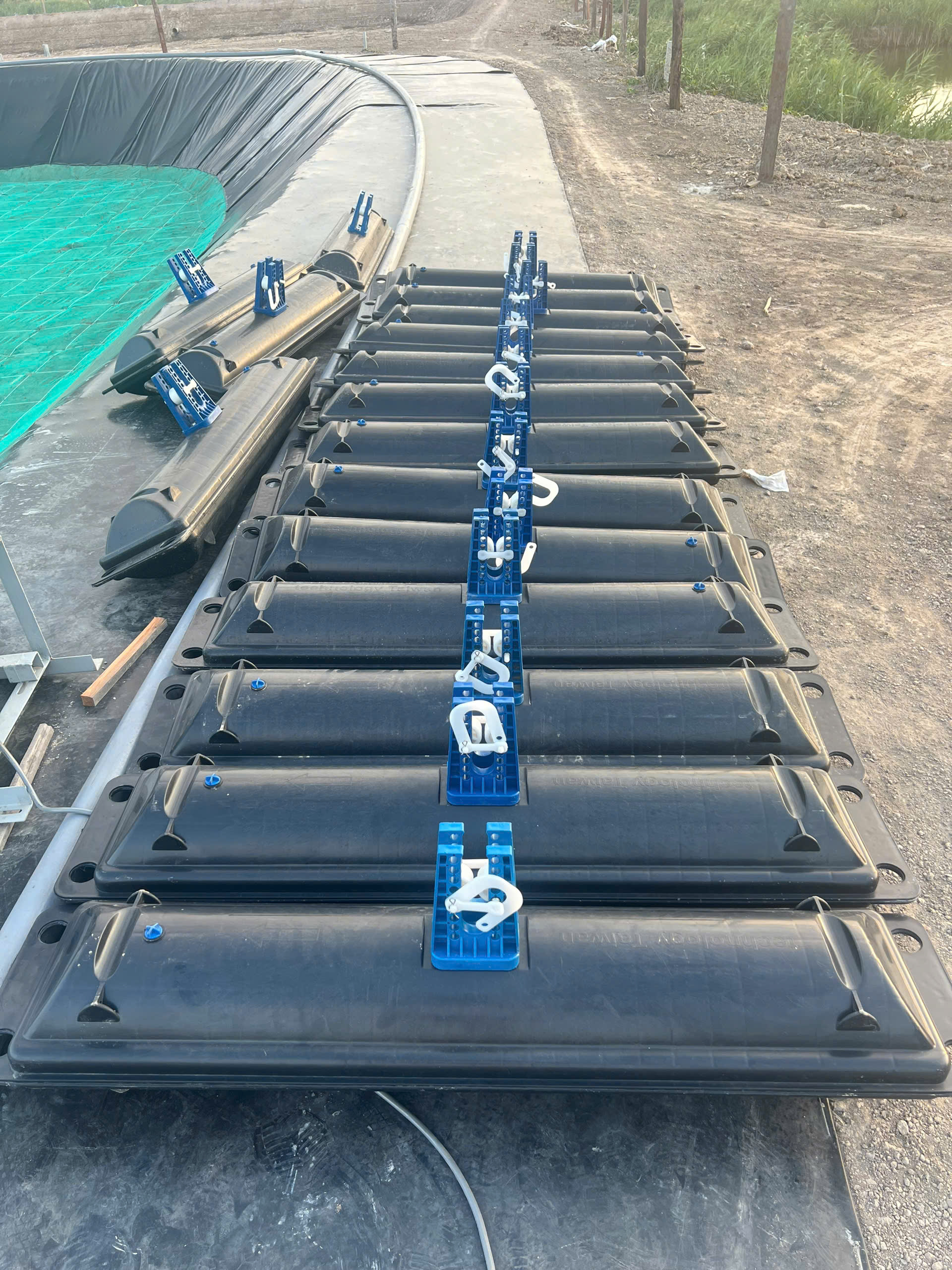 Giàn phao nuôi tôm giá sỉ bền đẹp Giàn phao nuôi tôm giá sỉ bền đẹp