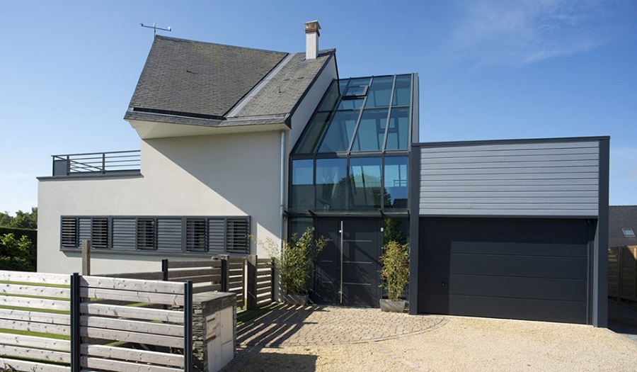 Nhà bê tông cốt thép là nhà được xây dựng dựa trên vật liệu chính là bê tông cốt thép Nhà bê tông cốt thép là nhà được xây dựng dựa trên vật liệu chính là bê tông cốt thép