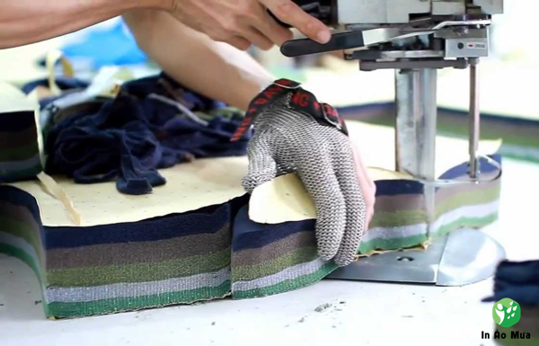 quy trình in logo áo mưa quảng cáo cho công ty quy trình in logo áo mưa quảng cáo cho công ty