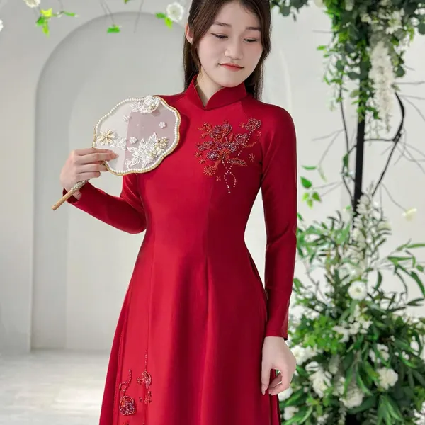 ÁO DÀI CƯỚI CÔ DÂU XINH XẮN