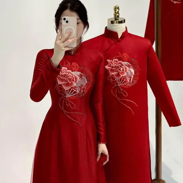 ÁO DÀI CƯỚI THÊU HOA DÀNH CHO CẶP ĐÔI
