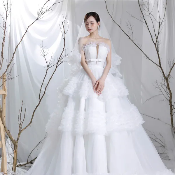 VÁY CƯỚI TÙNG XÒE HOA BÈO XINH XẮN