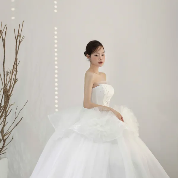 VÁY CƯỚI TÙNG XÒE KIỂU CÚP NGỰC XINH XẮN