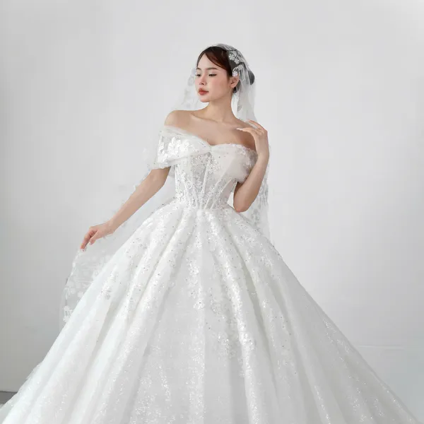 VÁY CƯỚI CÔ DÂU LÀM LỄ 2IN1 LẤP LÁNH SANG TRỌNG