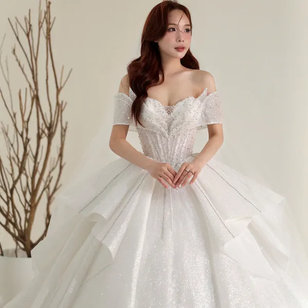 VÁY CƯỚI LÀM LỄ KIỂU TRỄ VAI VẢI KIM SA CAO CẤP