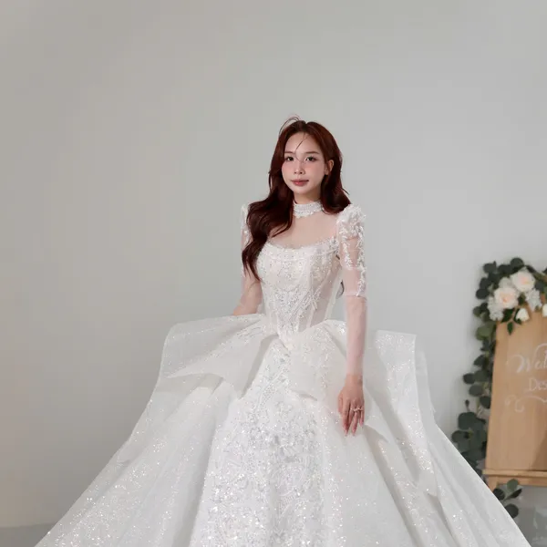 VÁY CƯỚI LÀM LỄ DÀI TAY VẢI KIM SA CAO CẤP