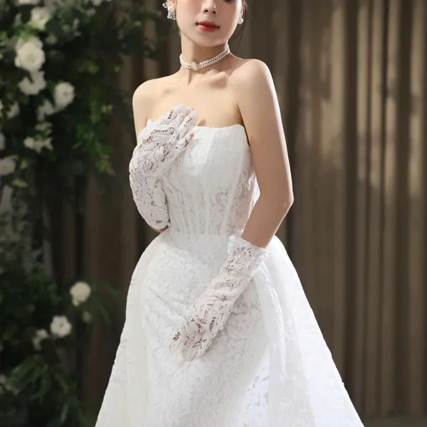 VÁY CƯỚI CÔ DÂU REN HOA TINH TẾ