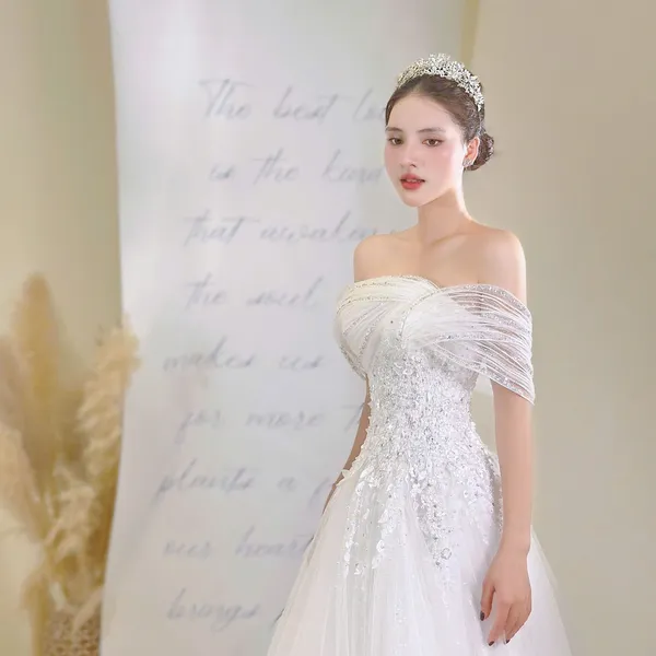 VÁY CƯỚI NHẸ NHÀNG CHO CÔ DÂU