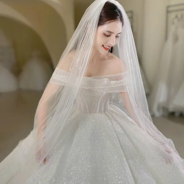 VÁY CƯỚI LÀM LỄ TÙNG KIM SA