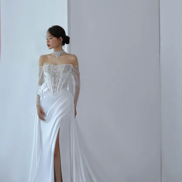 VÁY CƯỚI ĐUÔI CÁ CÚP NGỰC KẾT ĐÁ SAPPHIRE QUYẾN RŨ