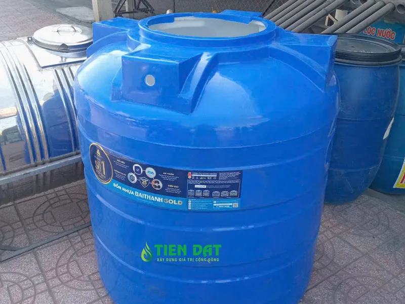Bồn nước đứng 1000L Đại Thành Gold tại Tam Bình chống tia UV, bền đẹp