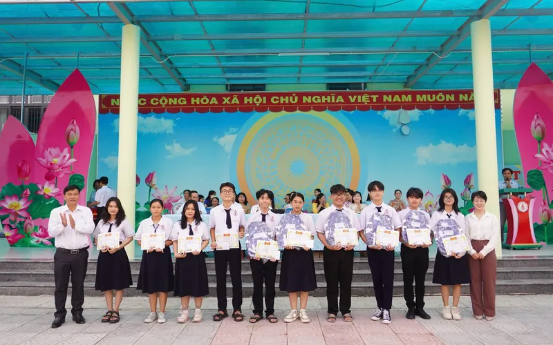 IELTS YSchool đồng hành cùng chương trình Hùng biện trong thanh niên cấp trường Thành phố Cao Lãnh
