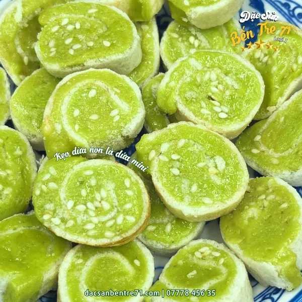 Kẹo Dừa Non Lá Dứa Mini Cuộn Bánh Tráng | Đặc Sản Bến Tre 71