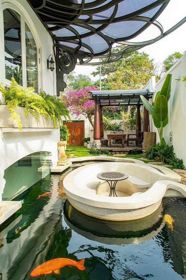 ban biet thu thao dien trong khuvlla compound ven song (2)