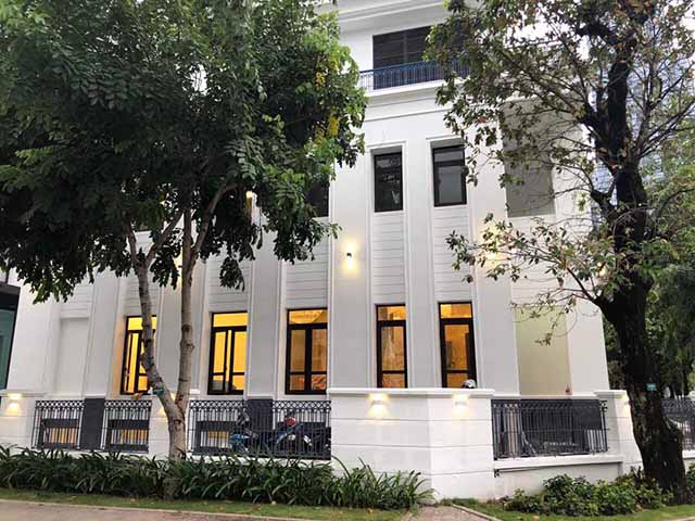 ban biet thu vinhomes central park can goc