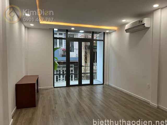 ban nha 2 mat tien duong thach thi thanh quan 1