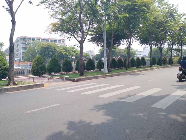 ban nha mat tien duong hoang sa quan 1