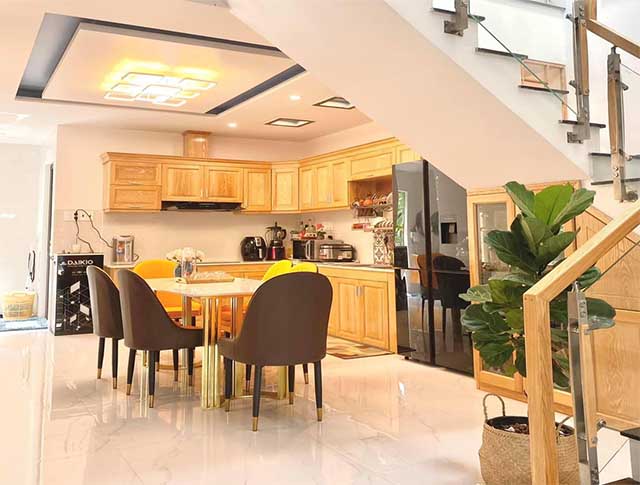 ban nha mat tien duong nguyen thai hoc p cau ong lanh quan 1 (2)