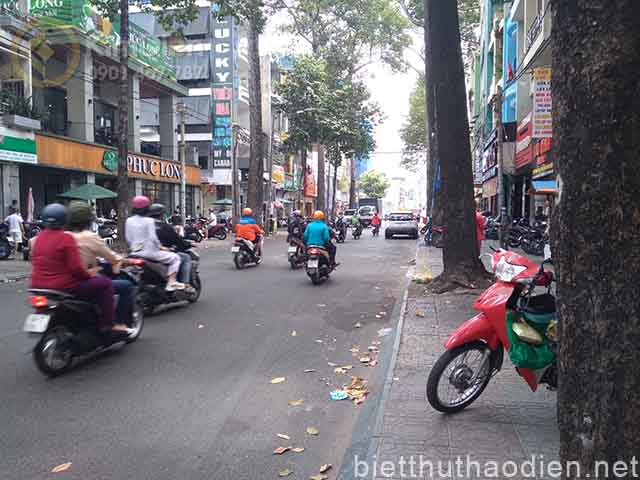 ban nha mat tien duong tran quang khai quan 1 co hop dong thue