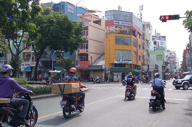 ban nha mat tien kinh doanh duong do quang dau tien cho thue