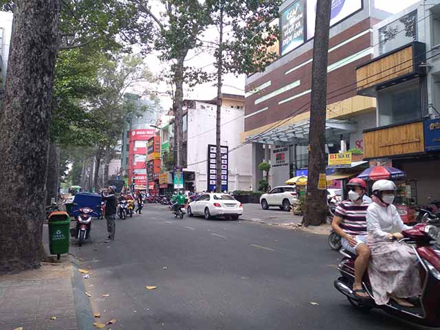 ban nha mat tien trung tam quan 1 tp hcm