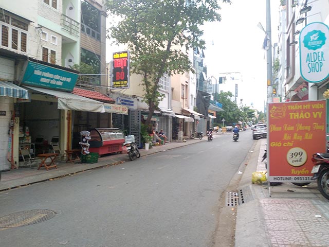 ban nha mt duong mai thi luu quan 1