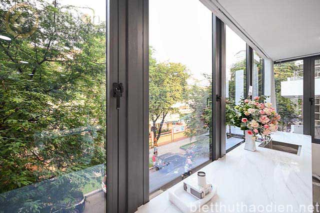 ban nha phuong ben nghe quan 1