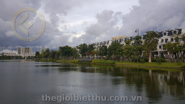mua biet thu lake view quan 2 mua biet thu lake view quan 2