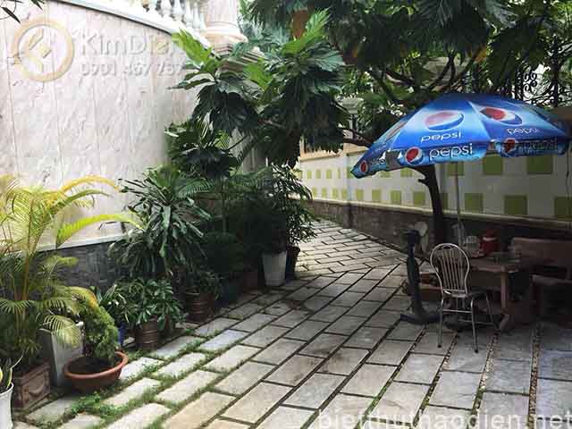 cho thue biet thu duong nguyen van huong thao dien (2)