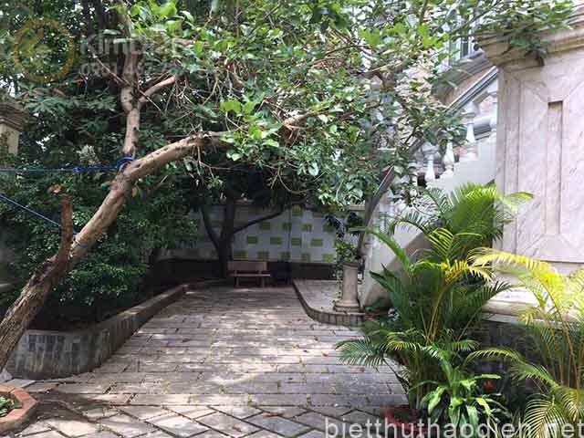 cho thue biet thu duong nguyen van huong thao dien (3)