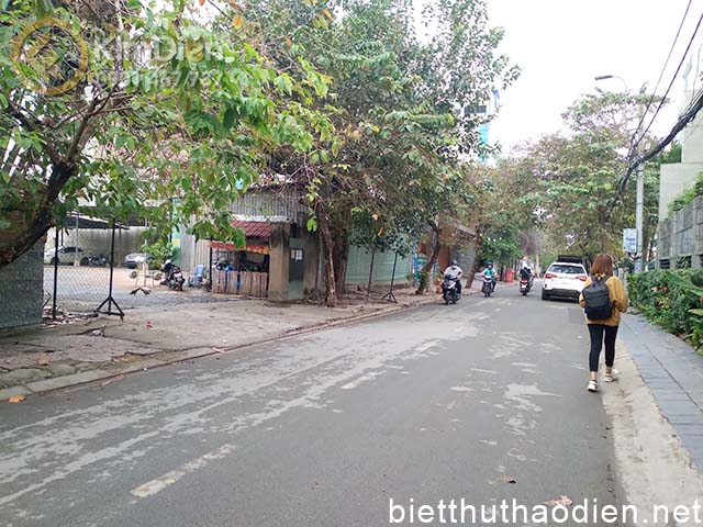 cho thue mat bang thao dien lam nha hang showroom garage