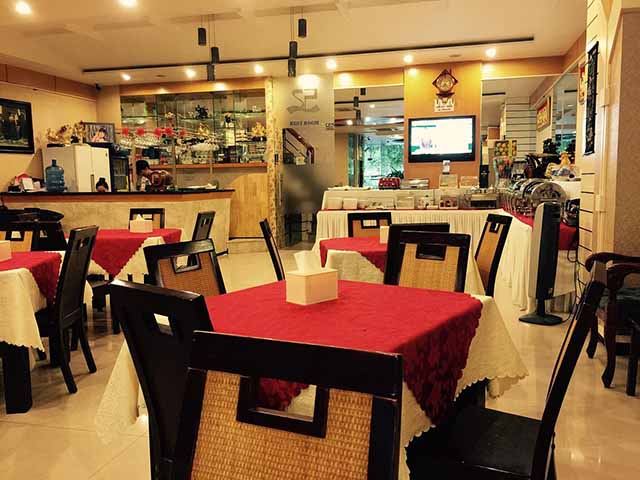 khach san 3 sao quan 1 duong le thanh ton (4)